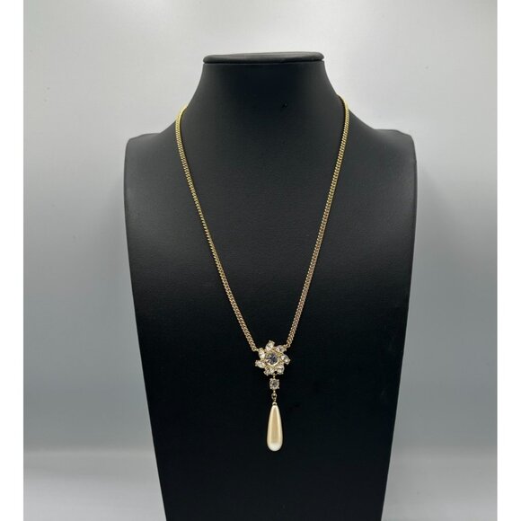 Monet Necklace Gold Tone Crystal Flower Pendant Faux Pearl Teardrop Dangle 22 In - Picture 3 of 10